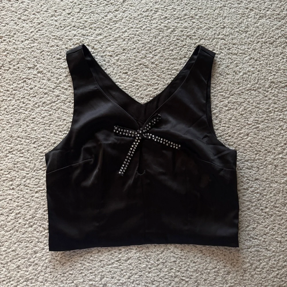 Keyhole tank top - Picture 3 of 5